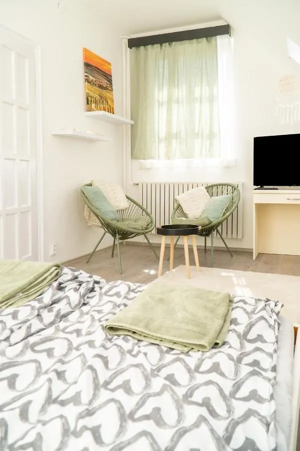 Budai Zoldovezet Kozpont, Apartmanhaz, Rendezvenykozpont Es Etterem Apartment Budapest 0*,
