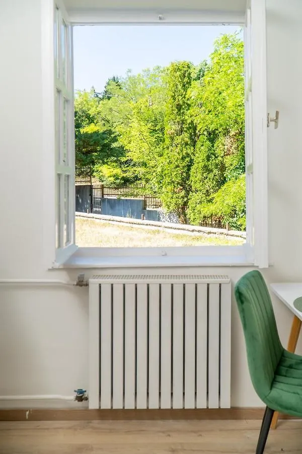 Budai Zoldovezet Kozpont, Apartmanhaz, Rendezvenykozpont Es Etterem Apartment Budapest Hungary