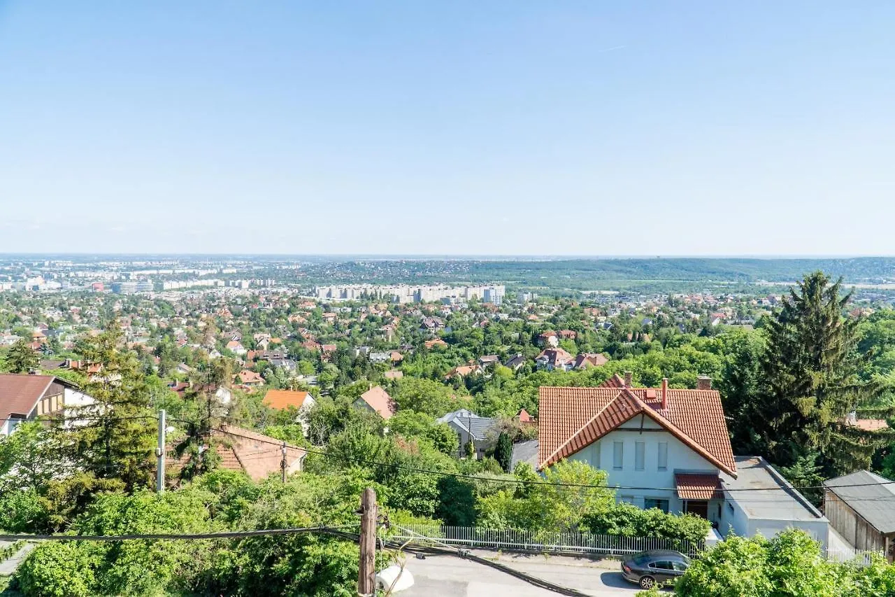 Budai Zoldovezet Kozpont, Apartmanhaz, Rendezvenykozpont Es Etterem Apartment Budapest